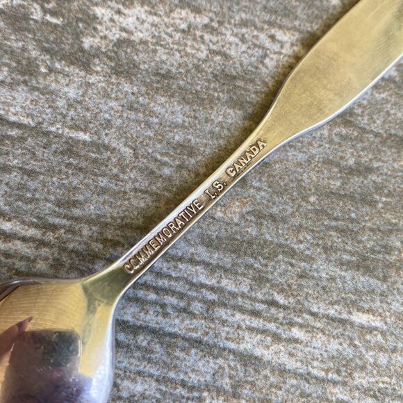 Vintage | 1975 Noel Collector Spoon #2 - Picture 4 of 4